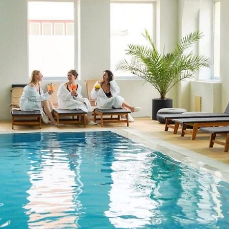 Caprioara Spa&Wellness Resort Ковасна Екстериор снимка