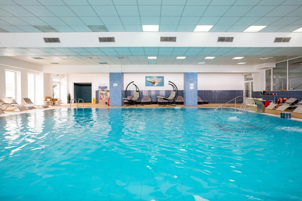Caprioara Spa&Wellness Resort Ковасна Екстериор снимка