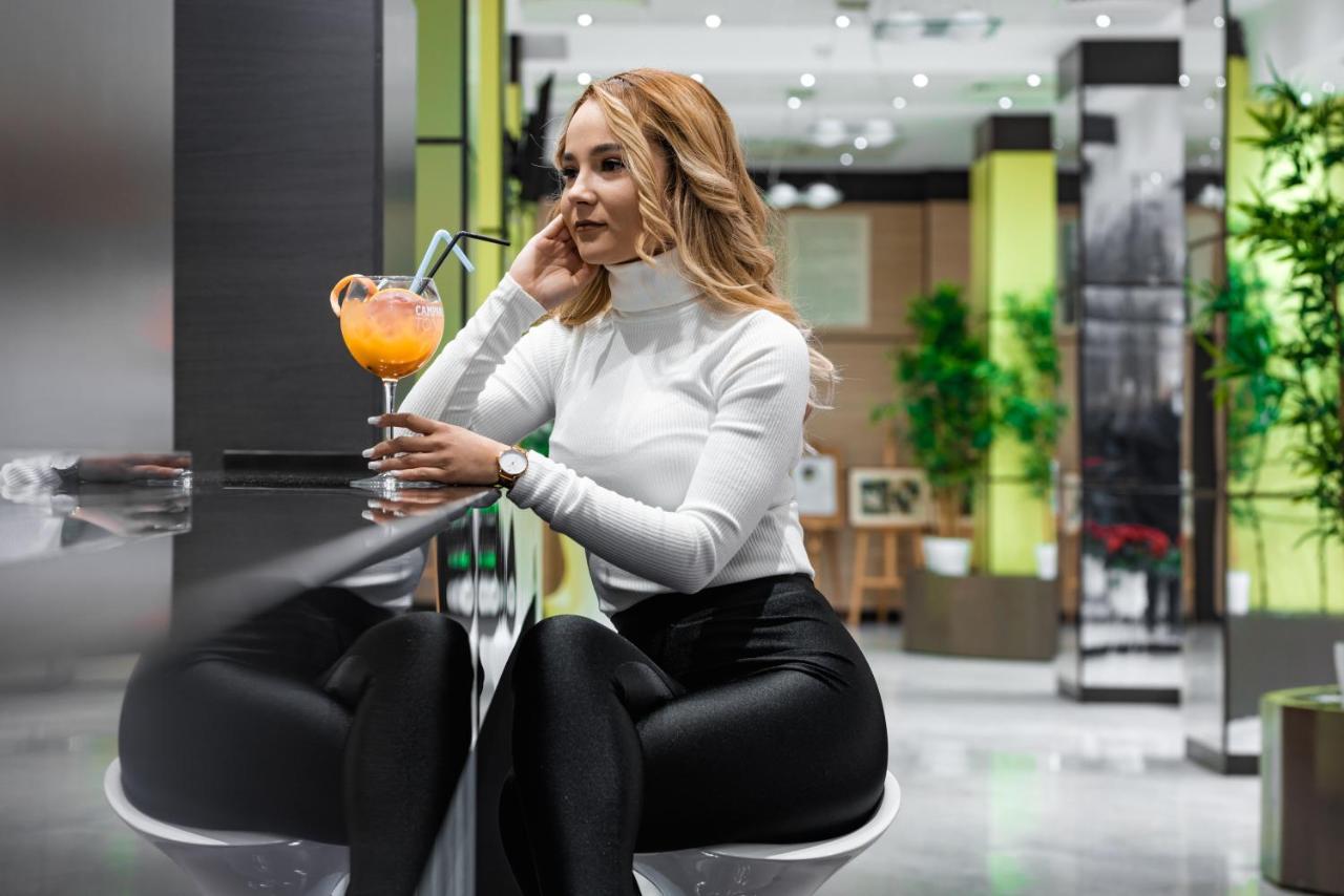 Caprioara Spa&Wellness Resort Ковасна Екстериор снимка